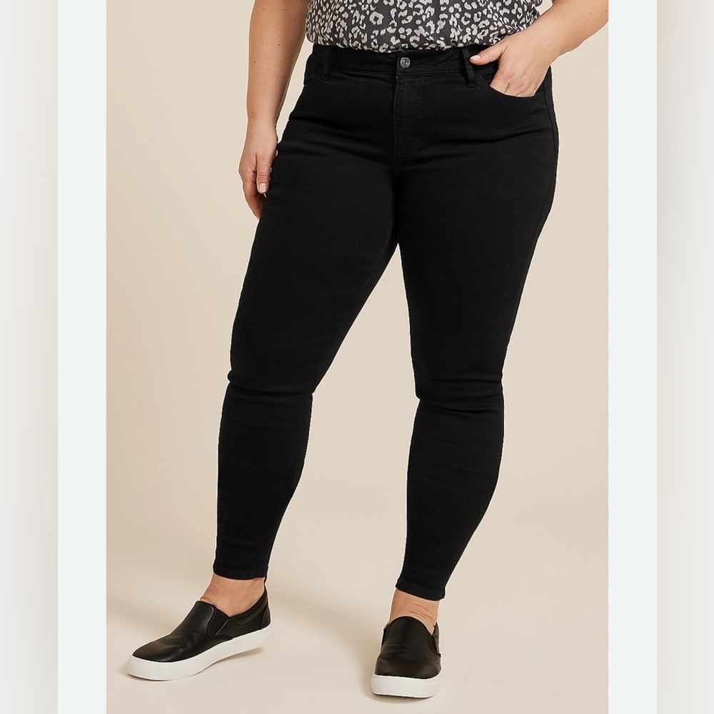 Maurices Classic Black Super Skinny High Rise Curvy Jeans Size XL Short